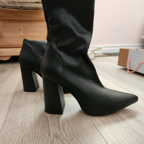 Truffle Collection Ankle Sock Boots - Picture 4 of 4